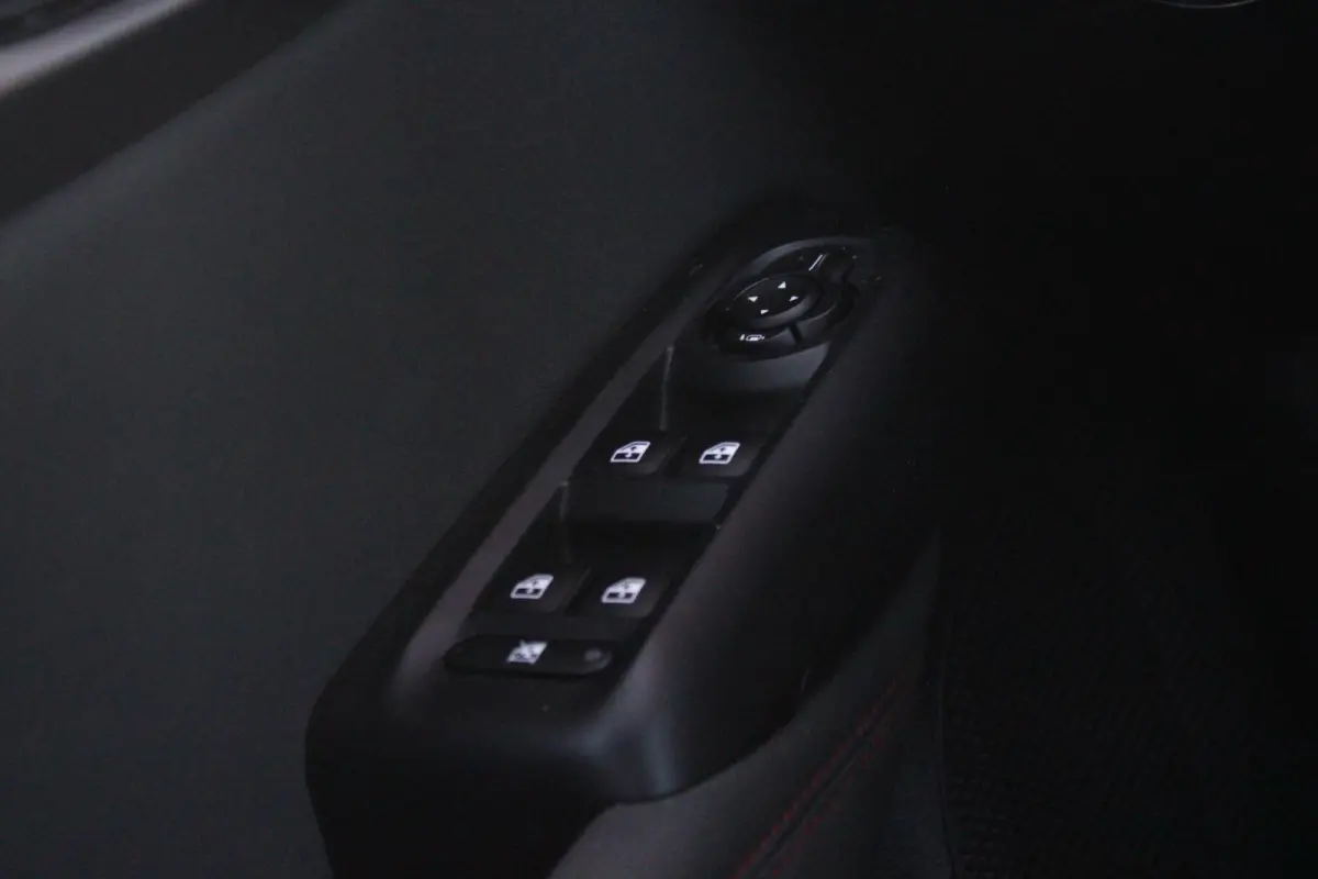 1.5T 160PK Hybrid Veloce TECHNOLOGY PACK: PARKEERWAARSCHUWING VOOR EN ACHTER/360° CAMERA / AUTONOMOUS DRIVING LEVEL 2: ADAPTIVE CRUISE CONTROL/LANE CENTERING ASSIST/TRAFFIC JAM ASSIST DODEH