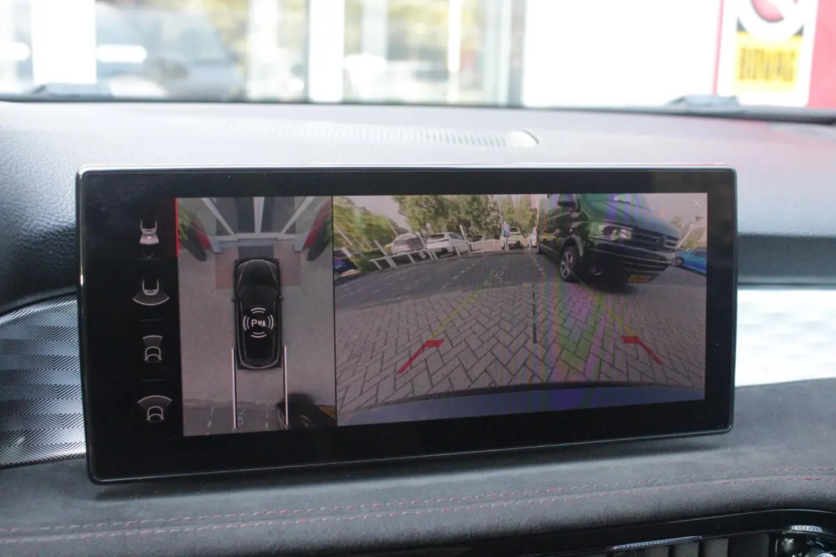 1.5T 160PK Hybrid Veloce TECHNOLOGY PACK: PARKEERWAARSCHUWING VOOR EN ACHTER/360° CAMERA / AUTONOMOUS DRIVING LEVEL 2: ADAPTIVE CRUISE CONTROL/LANE CENTERING ASSIST/TRAFFIC JAM ASSIST DODEH