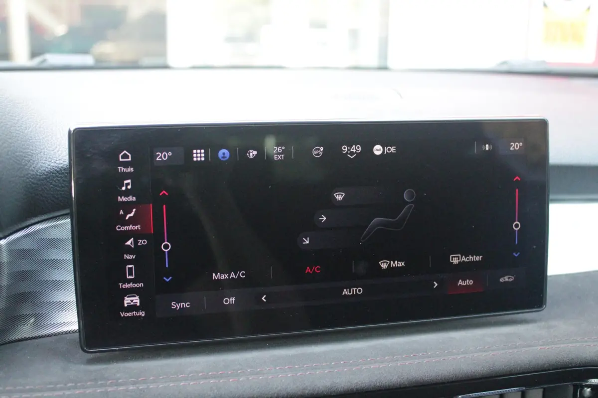 1.5T 160PK Hybrid Veloce TECHNOLOGY PACK: PARKEERWAARSCHUWING VOOR EN ACHTER/360° CAMERA / AUTONOMOUS DRIVING LEVEL 2: ADAPTIVE CRUISE CONTROL/LANE CENTERING ASSIST/TRAFFIC JAM ASSIST DODEH