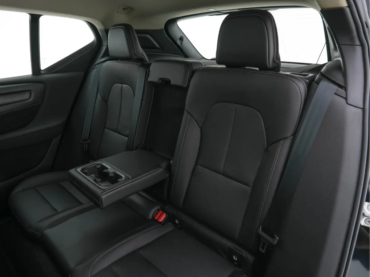 1.5 T3 Inscription Aut. *NAVI-FULLMAP | FULL-LED | LEATHER | DIGI-COCKPIT | CAMERA | BLIS | LANE-ASSIST | COMFORTSEATS | ECC | PDC | CRUISE | 19"ALU*