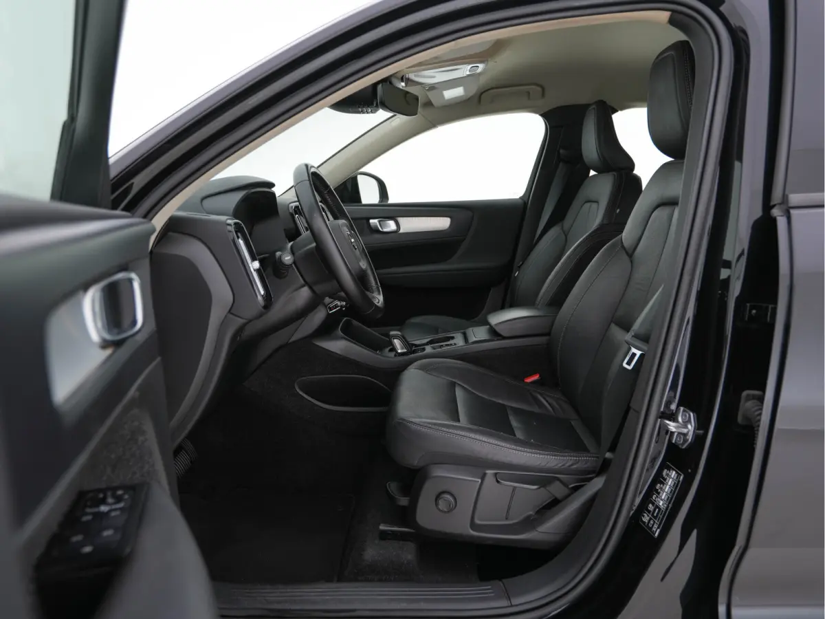 1.5 T3 Inscription Aut. *NAVI-FULLMAP | FULL-LED | LEATHER | DIGI-COCKPIT | CAMERA | BLIS | LANE-ASSIST | COMFORTSEATS | ECC | PDC | CRUISE | 19"ALU*