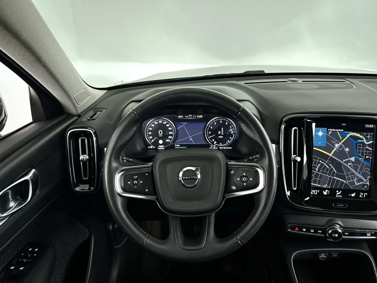 T4 R-Design Expression | Parkeercamera | Stoel- en stuurverwarming | Cruise control | Trekhaak