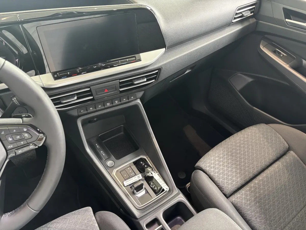 1.5 EcoBoost PHEV L2 Limited | 7 Persoons | Adaptive Cruise control | BLIS | Stoel/Stuur en voorruit verwarming | AGR bestuurder en bijrijder stoelen |