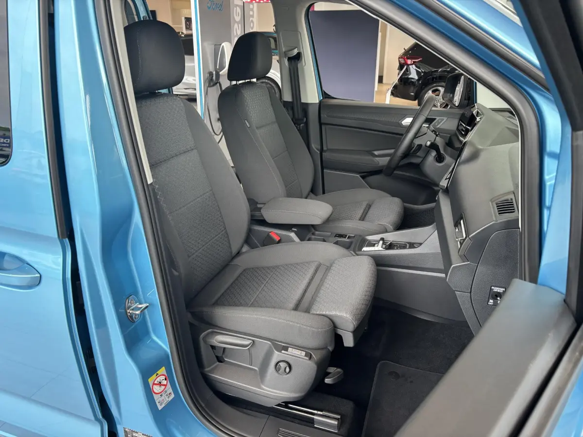 1.5 EcoBoost PHEV L2 Limited | 7 Persoons | Adaptive Cruise control | BLIS | Stoel/Stuur en voorruit verwarming | AGR bestuurder en bijrijder stoelen |