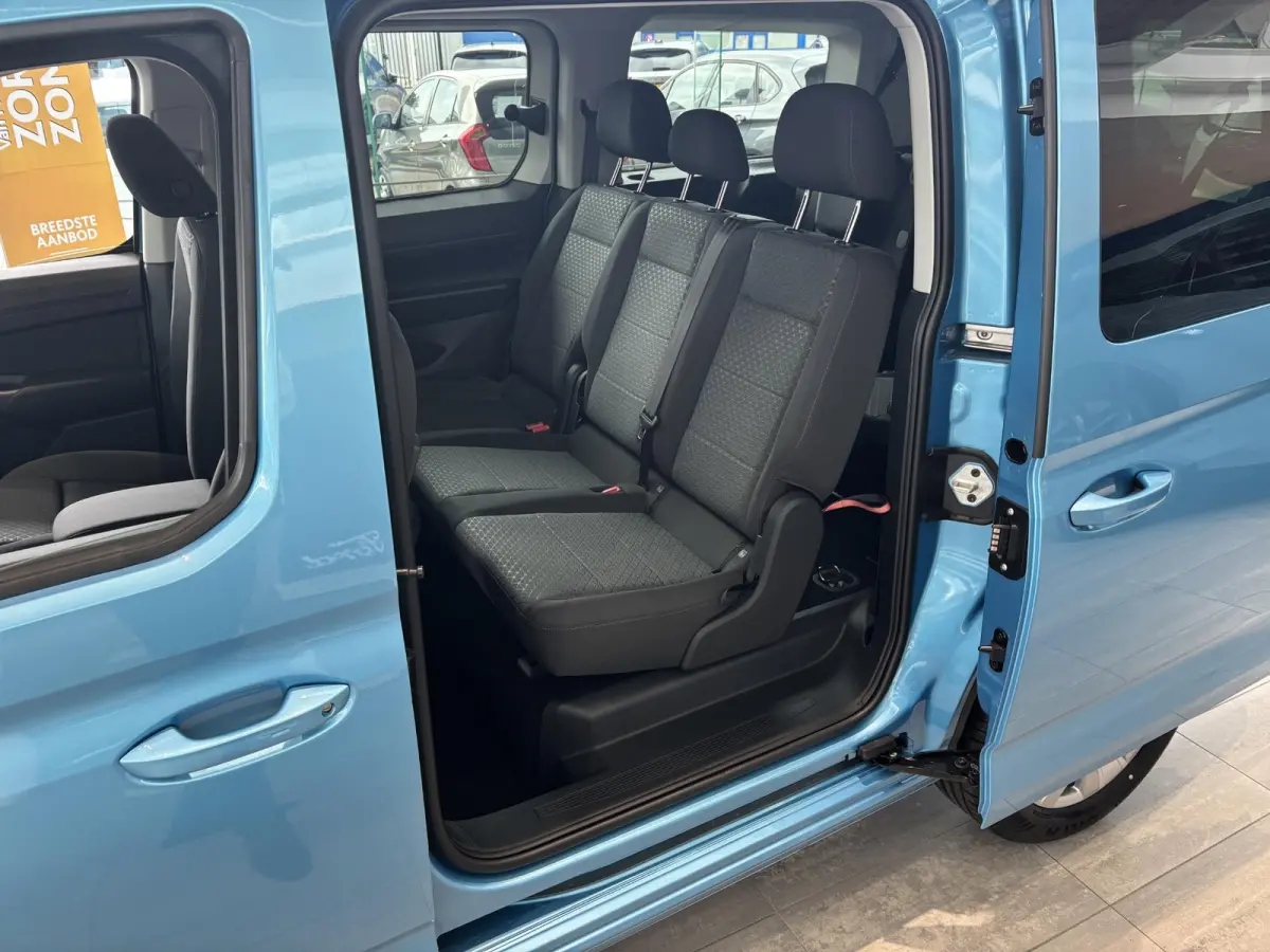 1.5 EcoBoost PHEV L2 Limited | 7 Persoons | Adaptive Cruise control | BLIS | Stoel/Stuur en voorruit verwarming | AGR bestuurder en bijrijder stoelen |