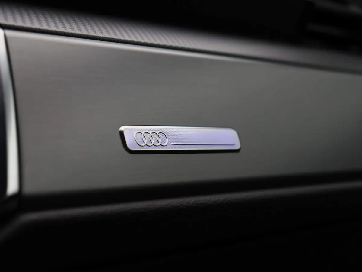 45 TFSI e S edition 245 PK | Automaat | S-line | Navigatie Plus | Virtual Cockpit Plus | Audi Sound System | Optiekpakket Zwart | Achteruitrijcamera | Parkeersensoren | Cruise Control | Stoe