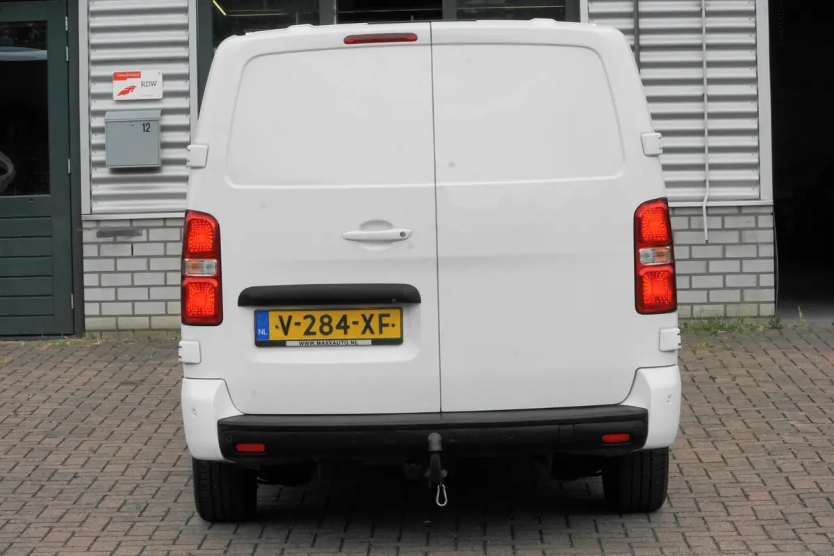 231L 2.0 BlueHDI 180 Premium Pack