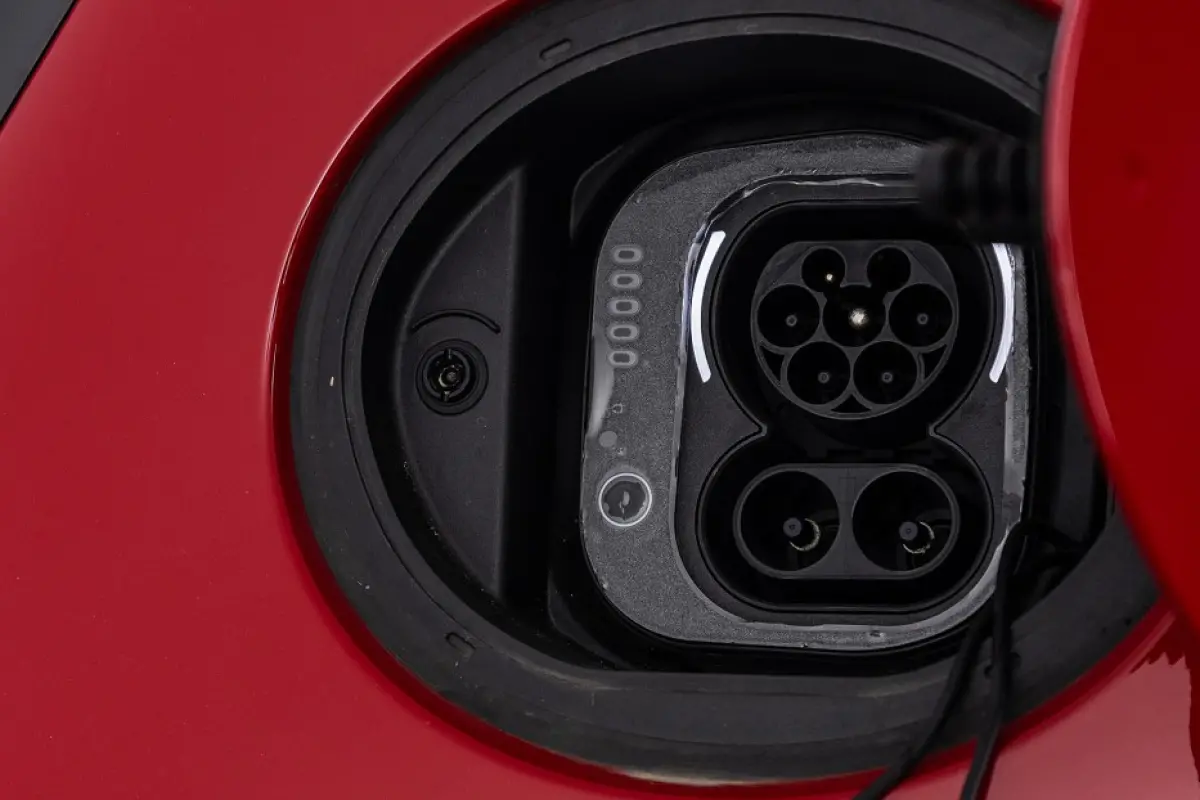 42kWh La Prima | SOH: 97,65% | 'ROSSO PASSIONE' !