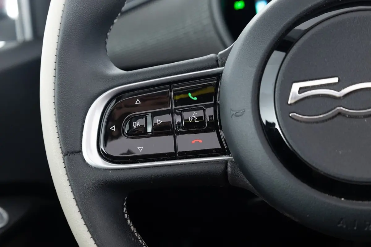42kWh La Prima | SOH: 97,65% | 'ROSSO PASSIONE' !