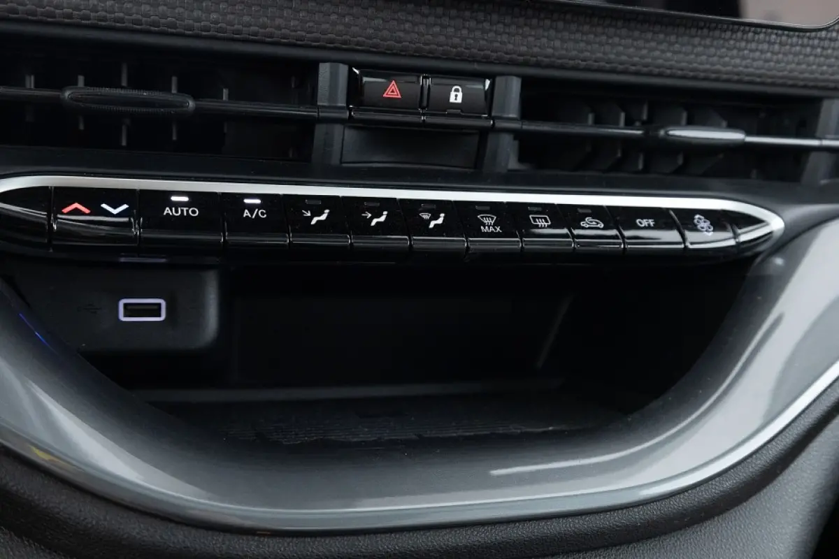 42kWh La Prima | PANORAMA | ADAPTIVE CRUISE | CAMERA | SOH: 93,7% | !