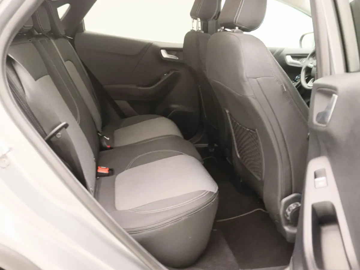 1.0 EcoBoost Titanium X First Edition | Apple Carplay/Android Auto | Achteruitrijcamera | Winterpakket | Cruise Control | Lichtmetalen Velgen |