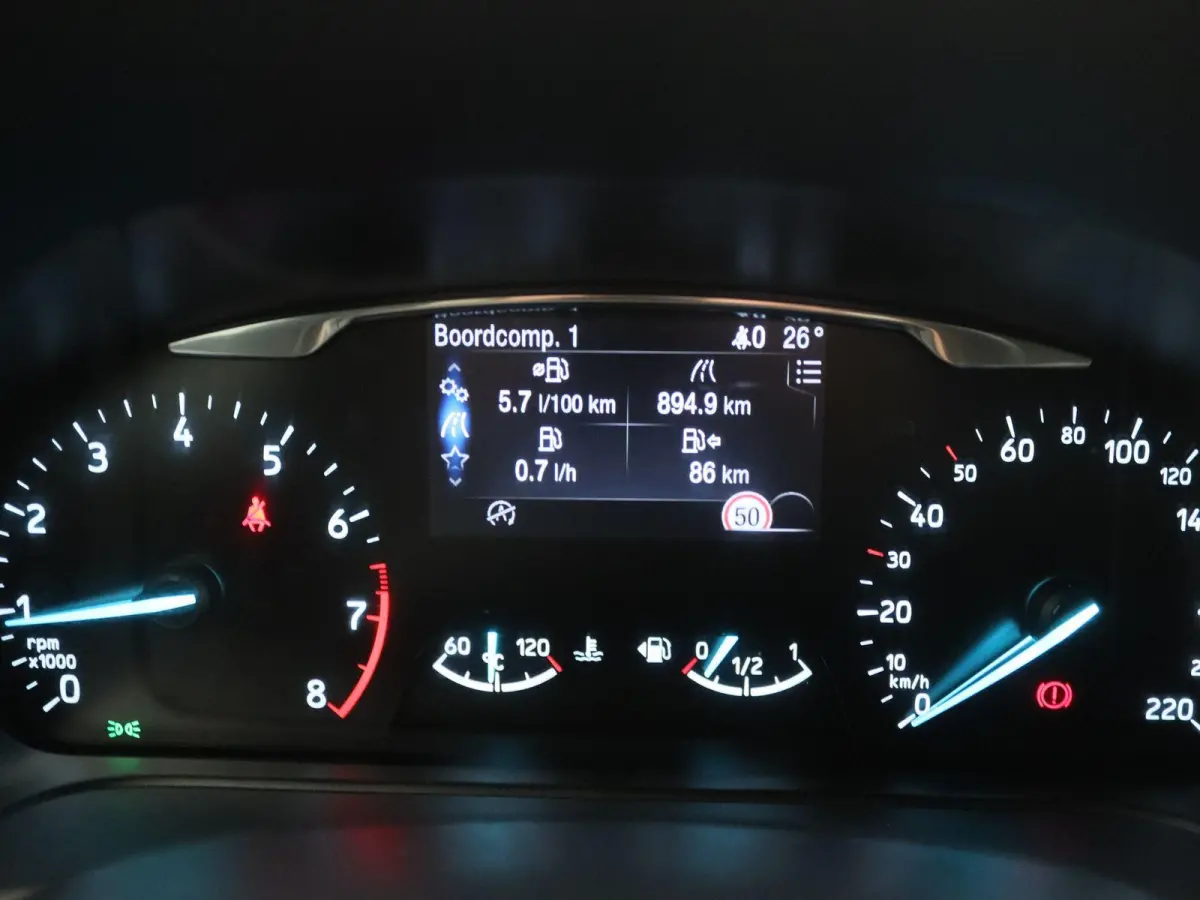 1.0 EcoBoost Titanium X First Edition | Apple Carplay/Android Auto | Achteruitrijcamera | Winterpakket | Cruise Control | Lichtmetalen Velgen |