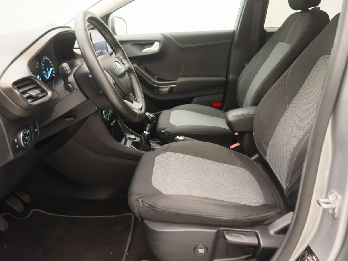 1.0 EcoBoost Titanium X First Edition | Apple Carplay/Android Auto | Achteruitrijcamera | Winterpakket | Cruise Control | Lichtmetalen Velgen |