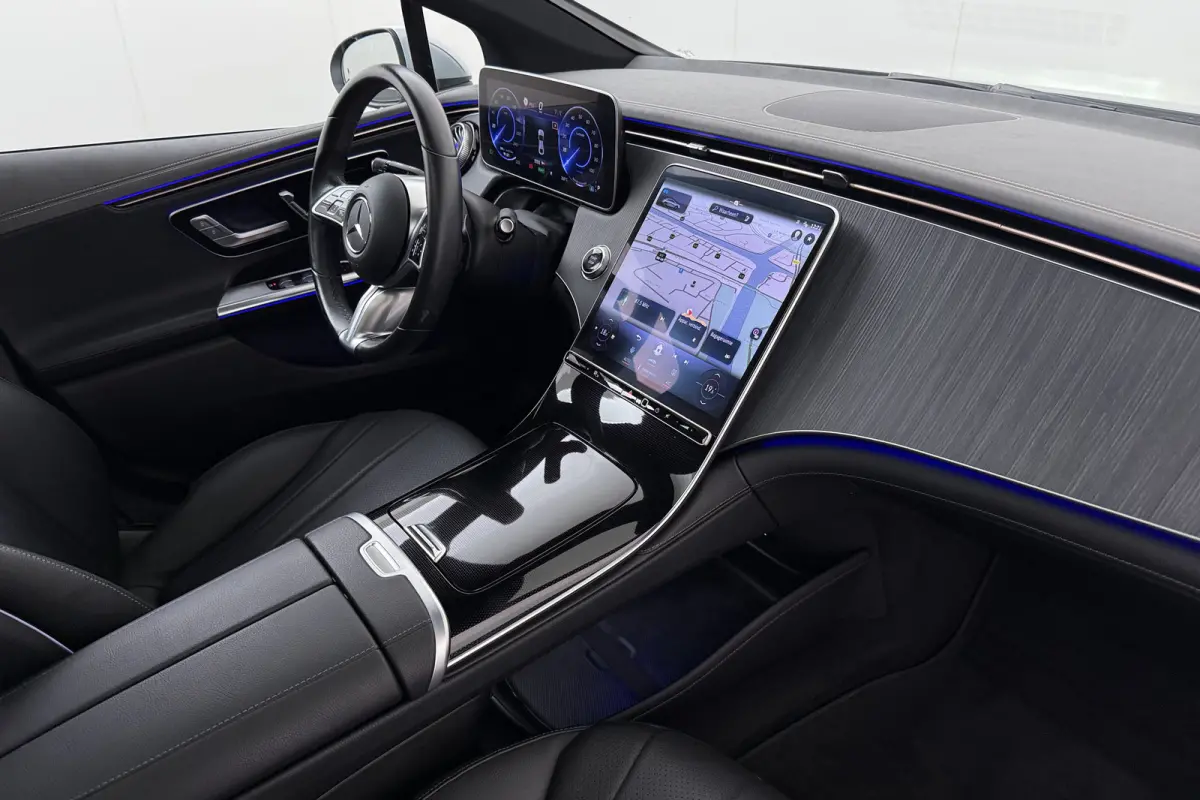 300 Luxury Line 89 kWh (99%SOH) Warmtepomp Pano-dak Burmester Adapt.Cruise