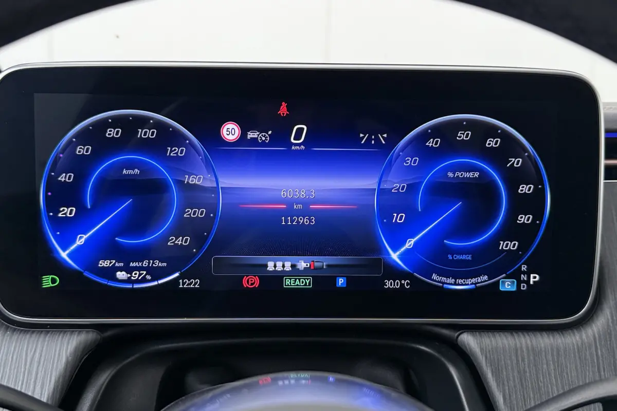 300 Luxury Line 89 kWh (99%SOH) Warmtepomp Pano-dak Burmester Adapt.Cruise