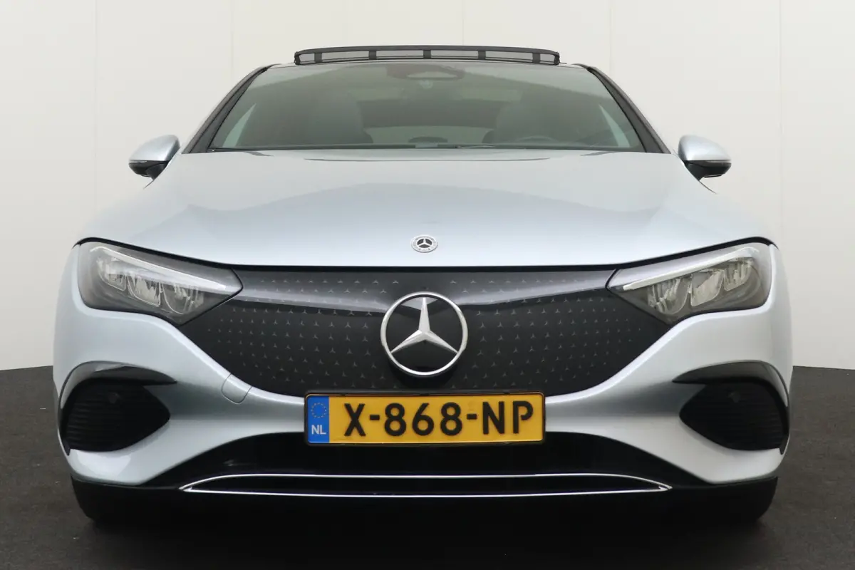 300 Luxury Line 89 kWh (99%SOH) Warmtepomp Pano-dak Burmester Adapt.Cruise