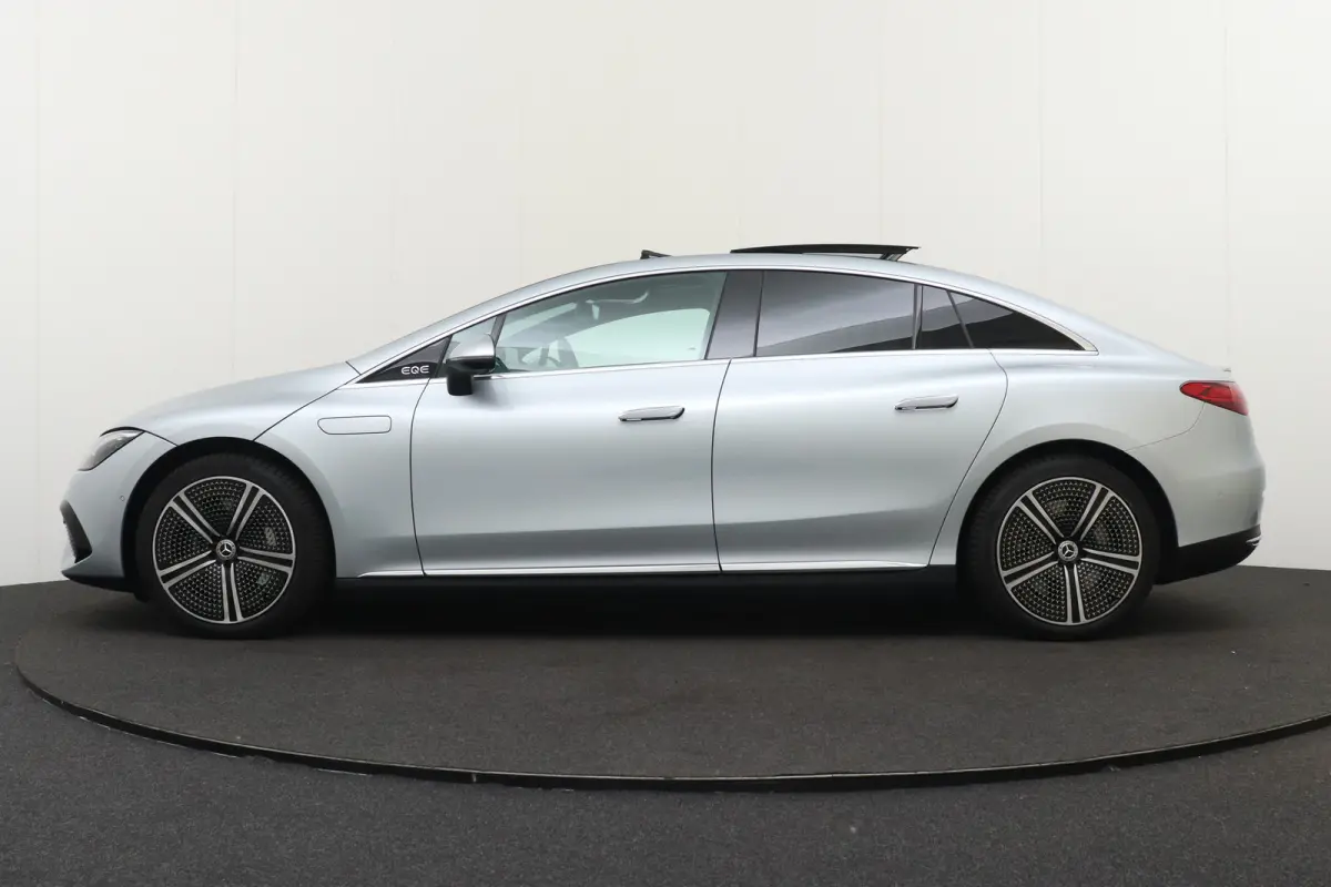 300 Luxury Line 89 kWh (99%SOH) Warmtepomp Pano-dak Burmester Adapt.Cruise