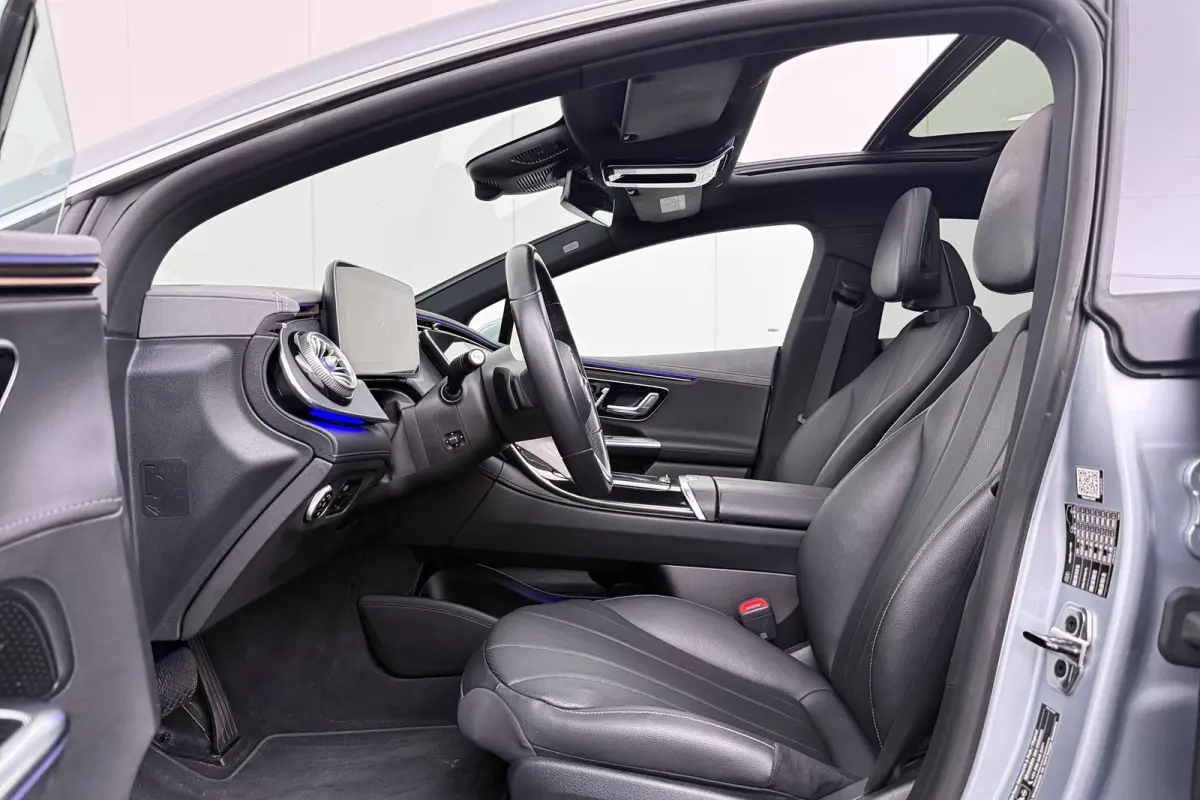 300 Luxury Line 89 kWh (99%SOH) Warmtepomp Pano-dak Burmester Adapt.Cruise