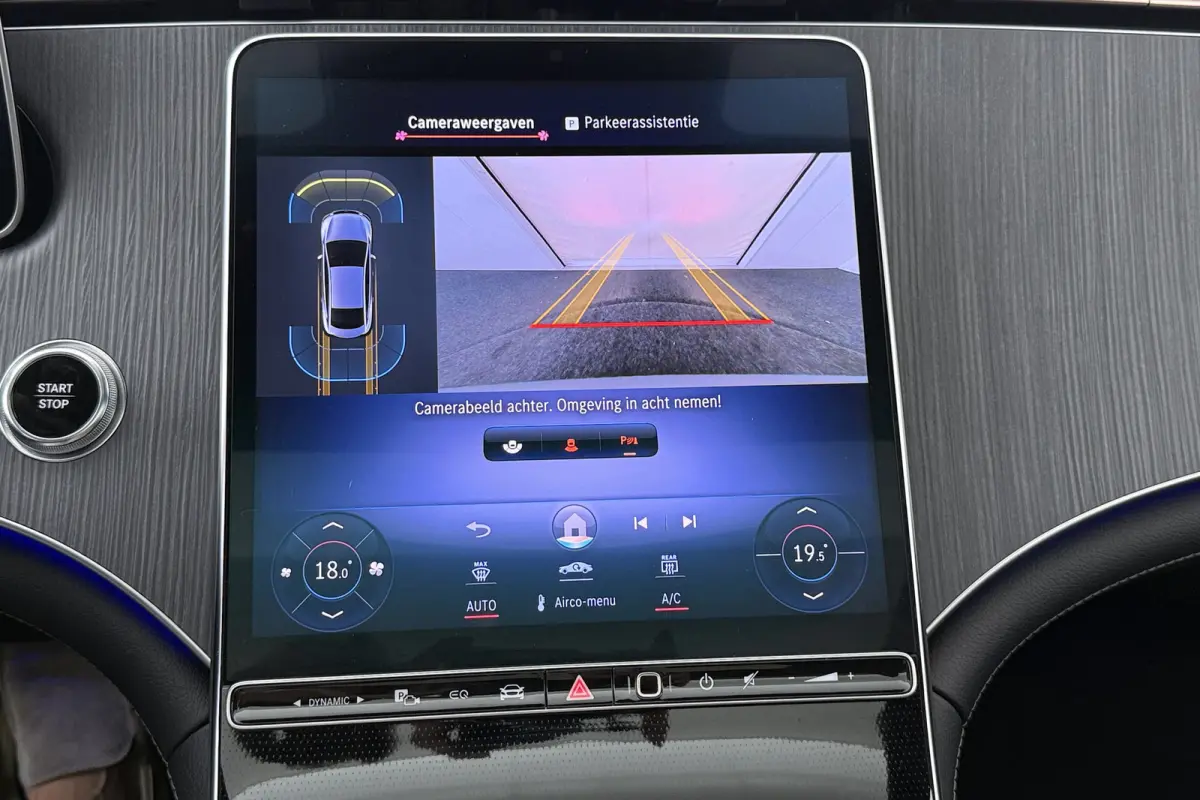 300 Luxury Line 89 kWh (99%SOH) Warmtepomp Pano-dak Burmester Adapt.Cruise