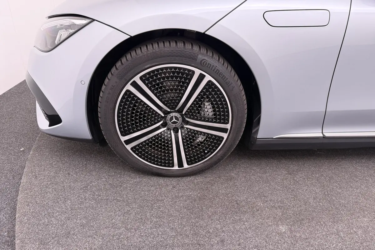 300 Luxury Line 89 kWh (99%SOH) Warmtepomp Pano-dak Burmester Adapt.Cruise