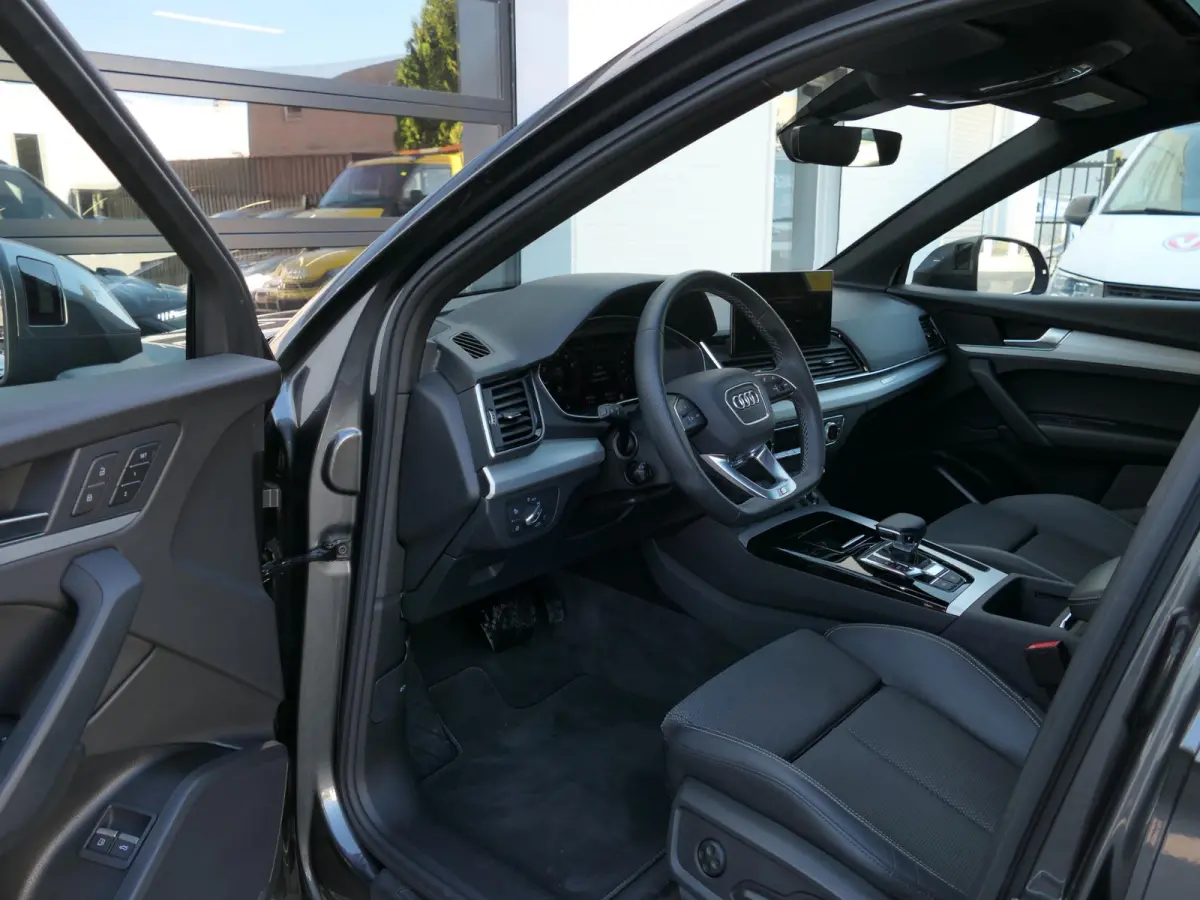 50 TFSI e S-line Competition | Black optic | Panoramadak | 360°-camera | Memory | Sportstuur | Matrix LED | Dodehoek detectie | Keyless | Draadloze telefoonlader | Apple-/Android Carplay