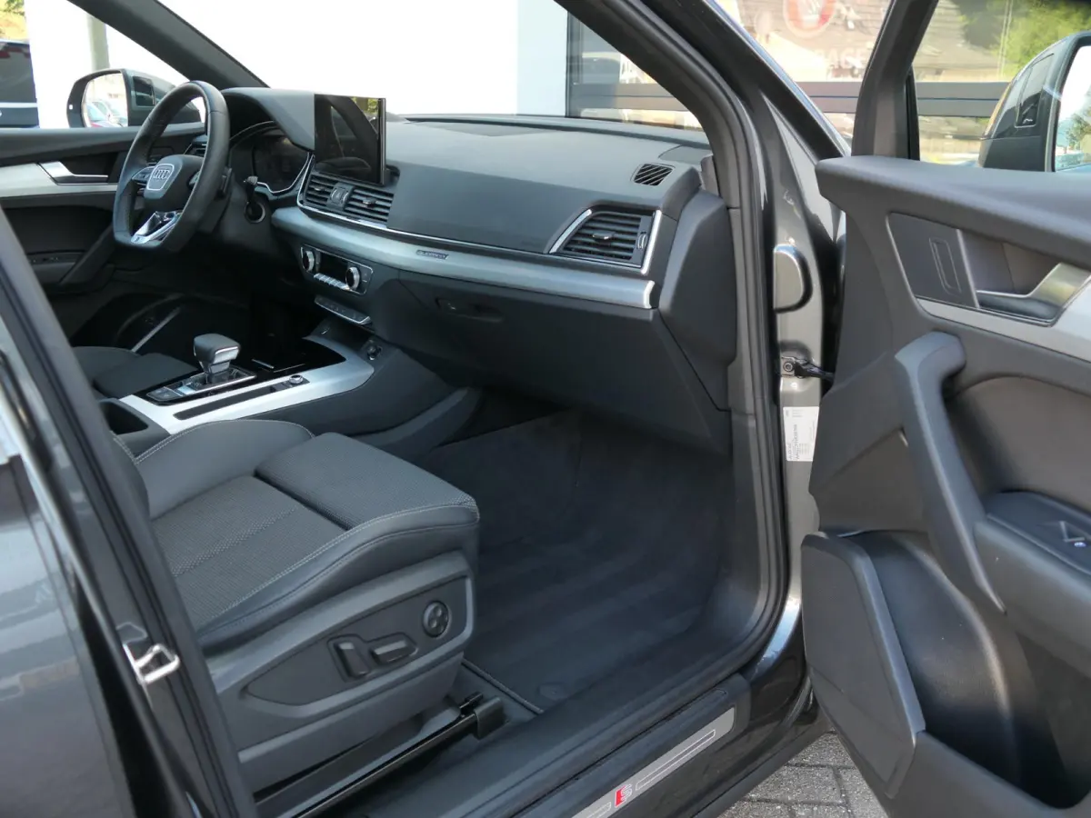 50 TFSI e S-line Competition | Black optic | Panoramadak | 360°-camera | Memory | Sportstuur | Matrix LED | Dodehoek detectie | Keyless | Draadloze telefoonlader | Apple-/Android Carplay