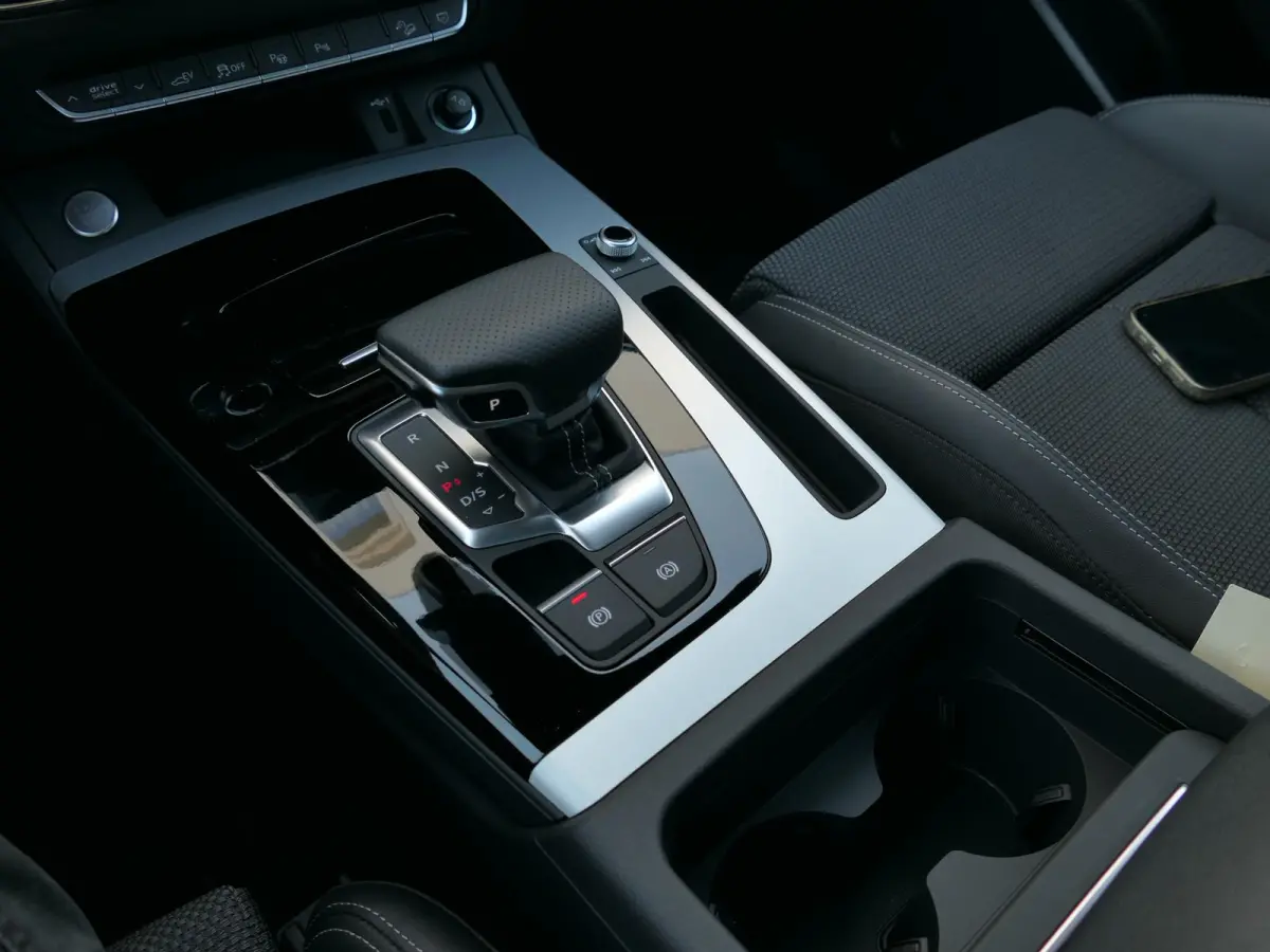 50 TFSI e S-line Competition | Black optic | Panoramadak | 360°-camera | Memory | Sportstuur | Matrix LED | Dodehoek detectie | Keyless | Draadloze telefoonlader | Apple-/Android Carplay