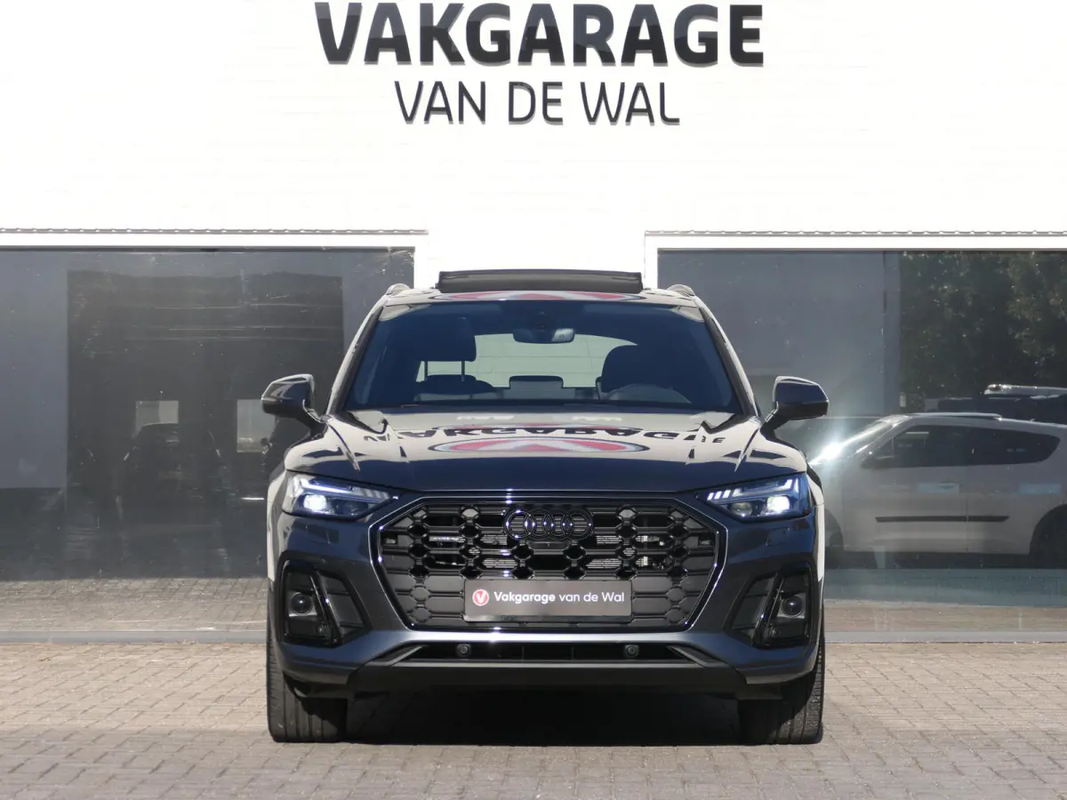 50 TFSI e S-line Competition | Black optic | Panoramadak | 360°-camera | Memory | Sportstuur | Matrix LED | Dodehoek detectie | Keyless | Draadloze telefoonlader | Apple-/Android Carplay