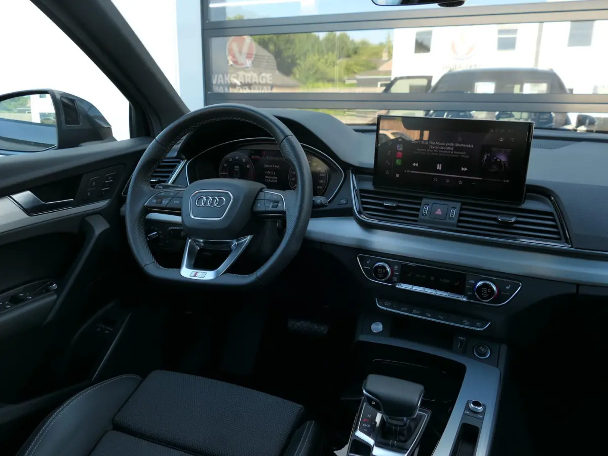 50 TFSI e S-line Competition | Black optic | Panoramadak | 360°-camera | Memory | Sportstuur | Matrix LED | Dodehoek detectie | Keyless | Draadloze telefoonlader | Apple-/Android Carplay