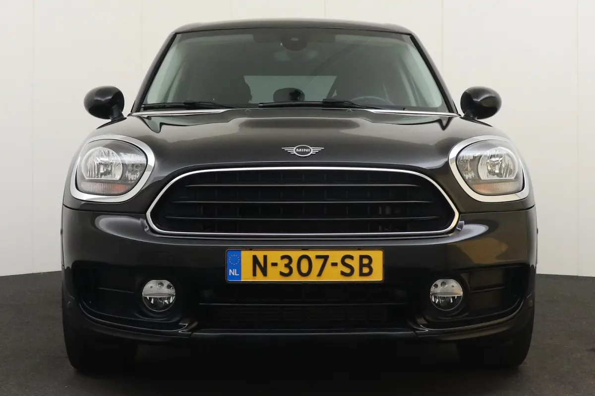 1.5 Aut. Business Edition Keyless Entry LED Park.Sens 17'LMV