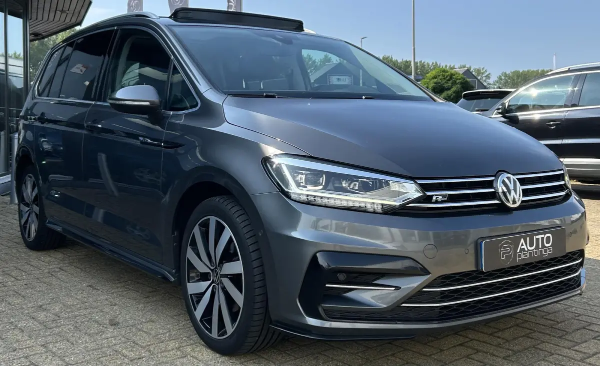 1.4 TSI Highline Business R 7p 150PK | BOMVOL | AUTOMAAT | R-Line | 7 Persoons | NL AUTO | PANO | Trekhaak | Achteruitrijcamera | Elektrische Achterklep | Dodehoek Detectie | Argo | Stoelver