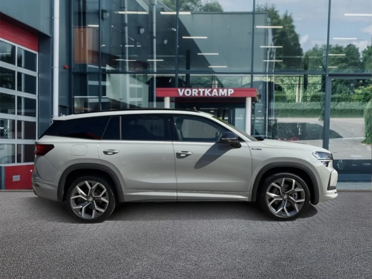 1.5 TSI IV SPORTLINE FISCAAL LAAG!! TREKHAAK/360CAMERA/PANO-DAK/ELEK-KLEP/ACC