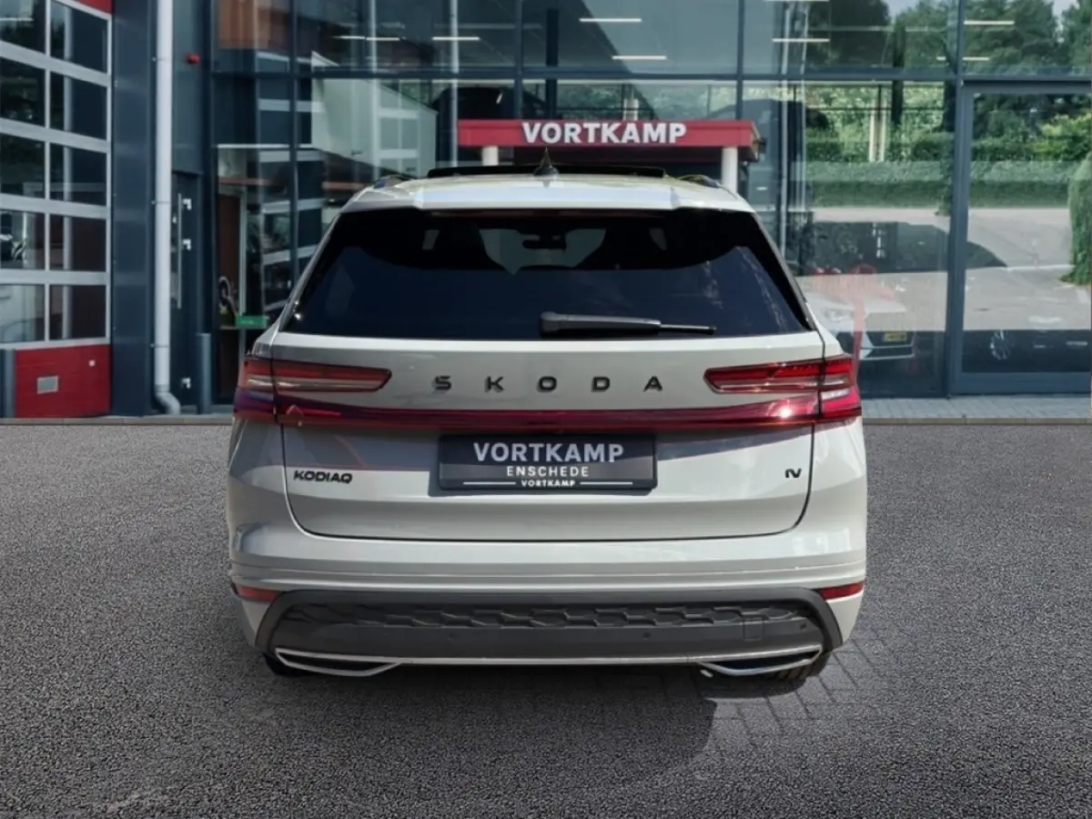 1.5 TSI IV SPORTLINE FISCAAL LAAG!! TREKHAAK/360CAMERA/PANO-DAK/ELEK-KLEP/ACC