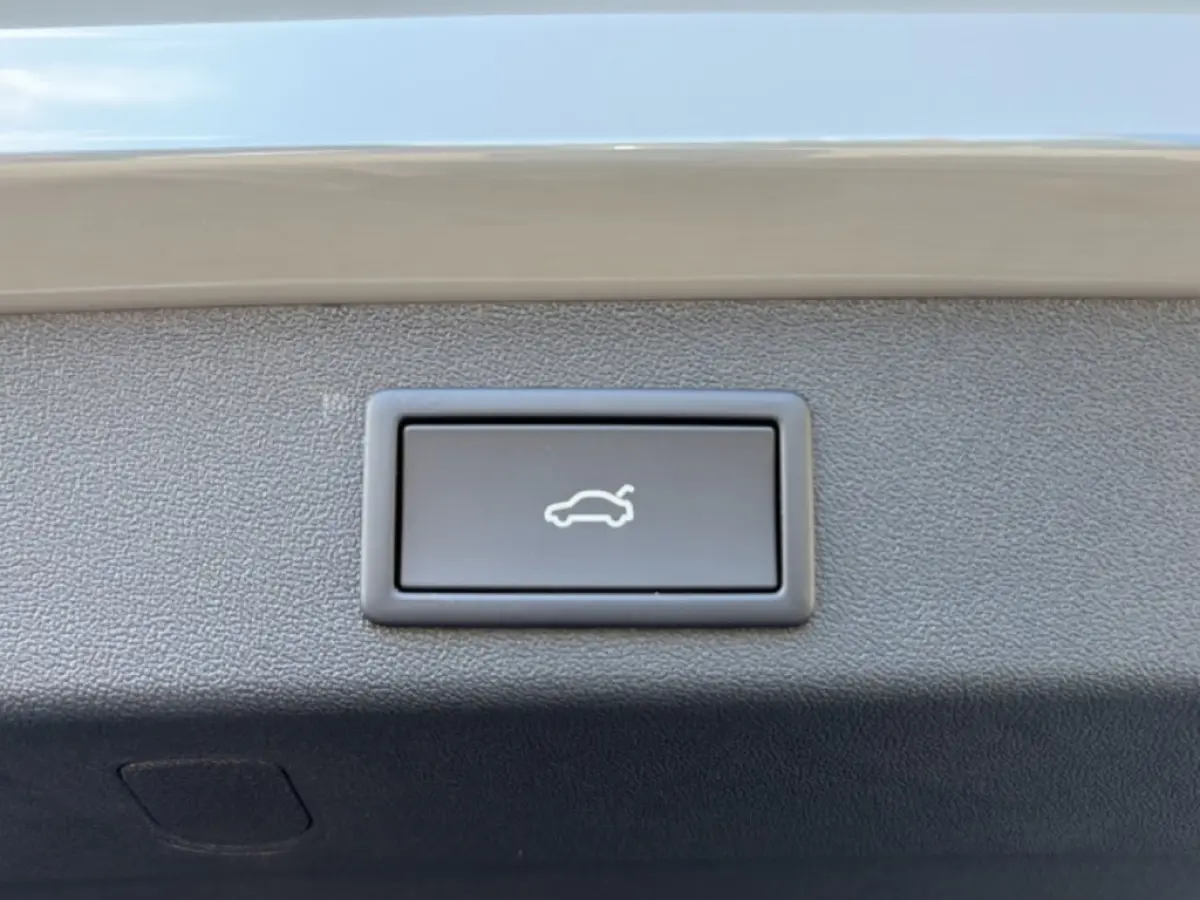 1.5 TSI IV SPORTLINE FISCAAL LAAG!! TREKHAAK/360CAMERA/PANO-DAK/ELEK-KLEP/ACC