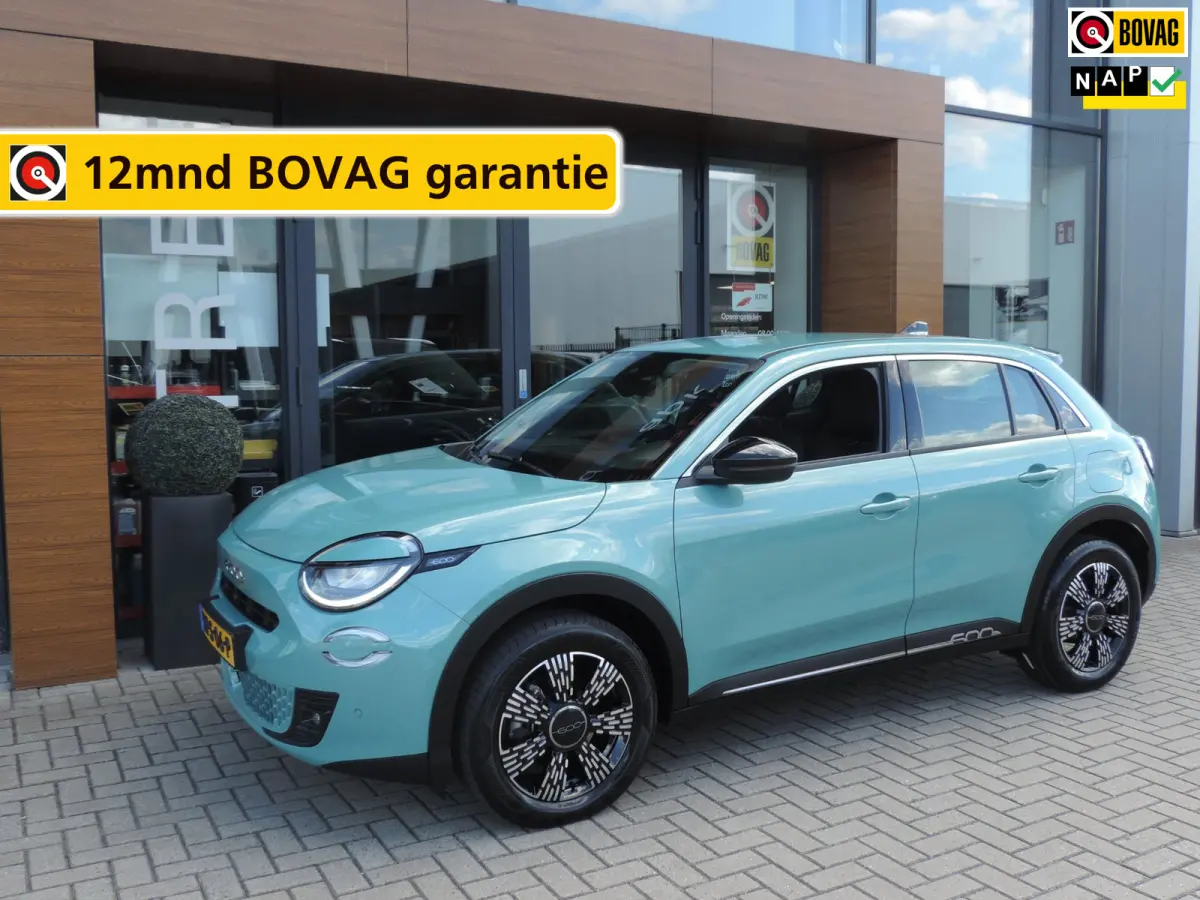 1.2-T Hybrid Urban AUTOMAAT 31.000km | LED kopl | CarPlay | Stoelverw | Cruise contr | Keyless | Camera | 17” | PDC