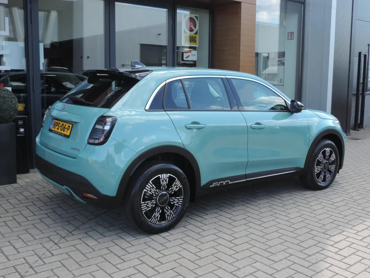 1.2-T Hybrid Urban AUTOMAAT 31.000km | LED kopl | CarPlay | Stoelverw | Cruise contr | Keyless | Camera | 17” | PDC