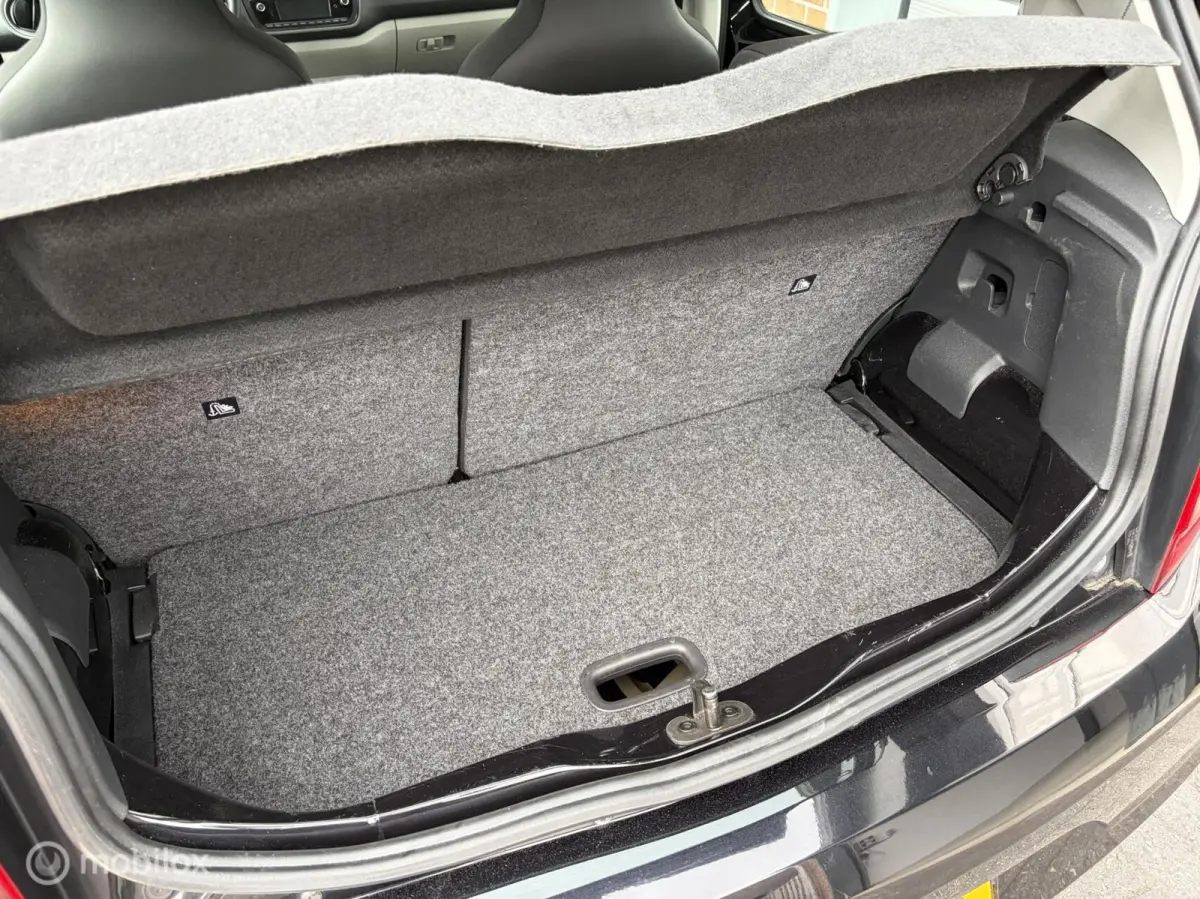 1.0 Sport Intense|Parkeersensoren|1e eigenaar|Dealeronderhouden.