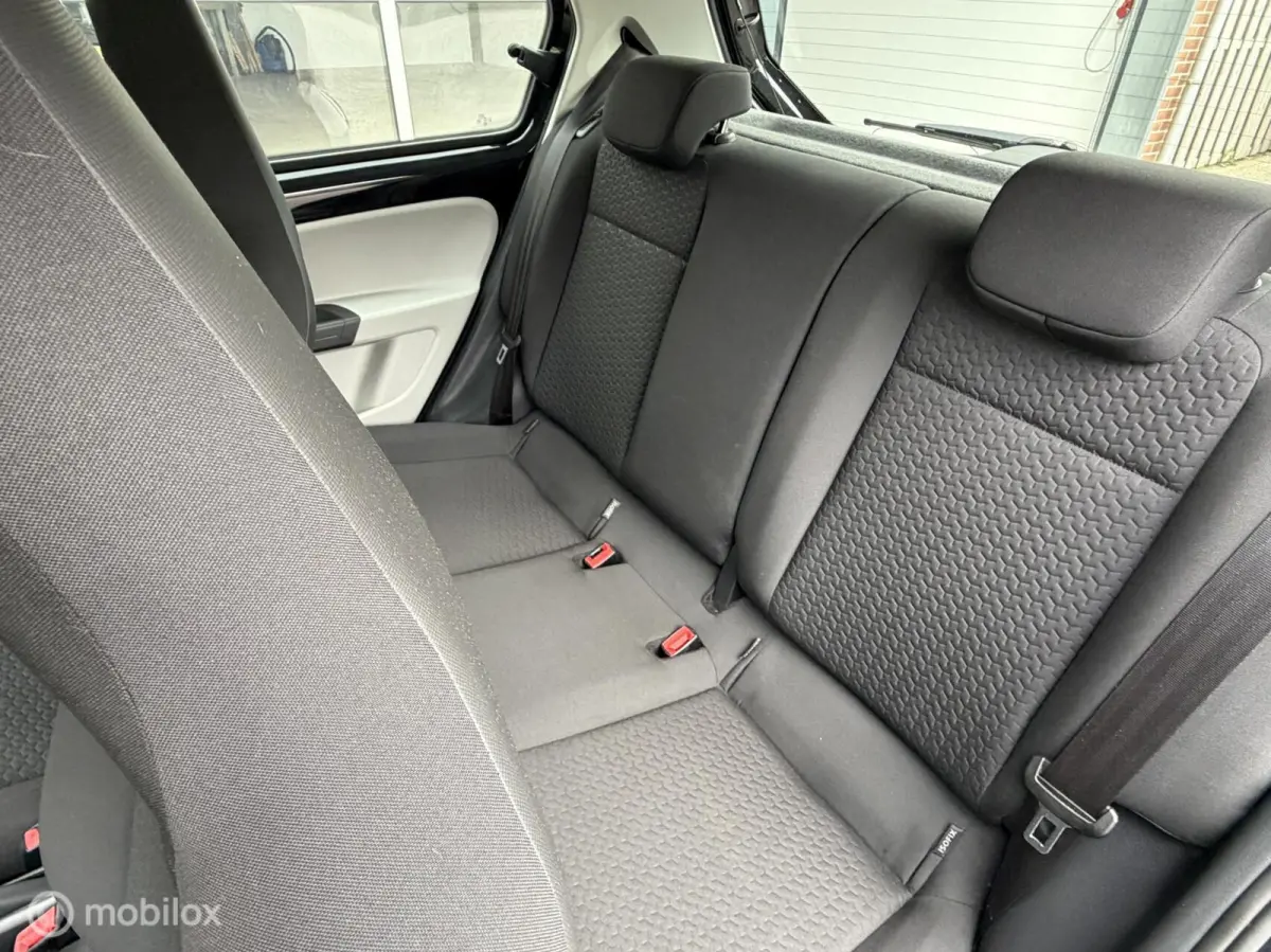 1.0 Sport Intense|Parkeersensoren|1e eigenaar|Dealeronderhouden.