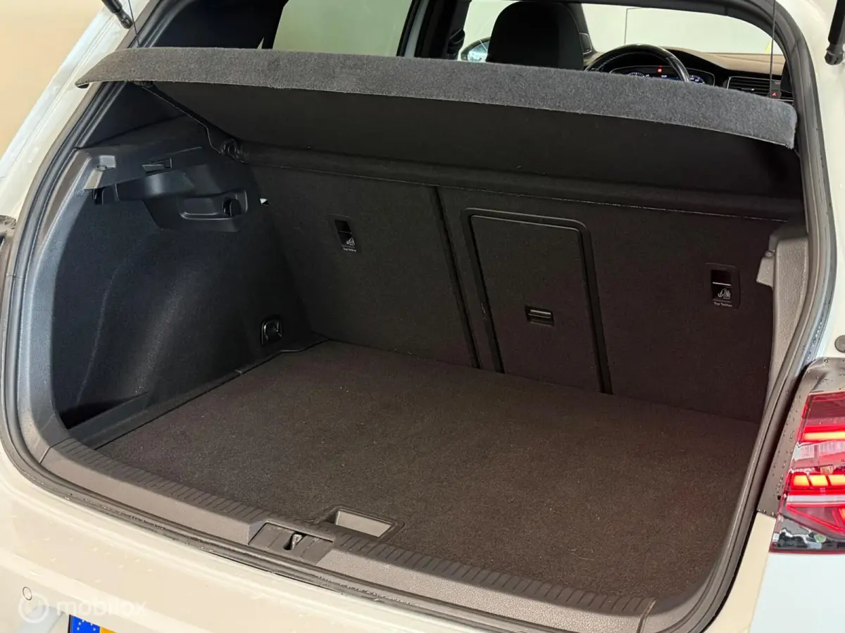 2.0 TSI 4Motion R Panorama/Akrapovic/Keyless