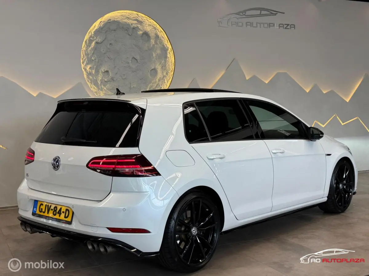 2.0 TSI 4Motion R Panorama/Akrapovic/Keyless