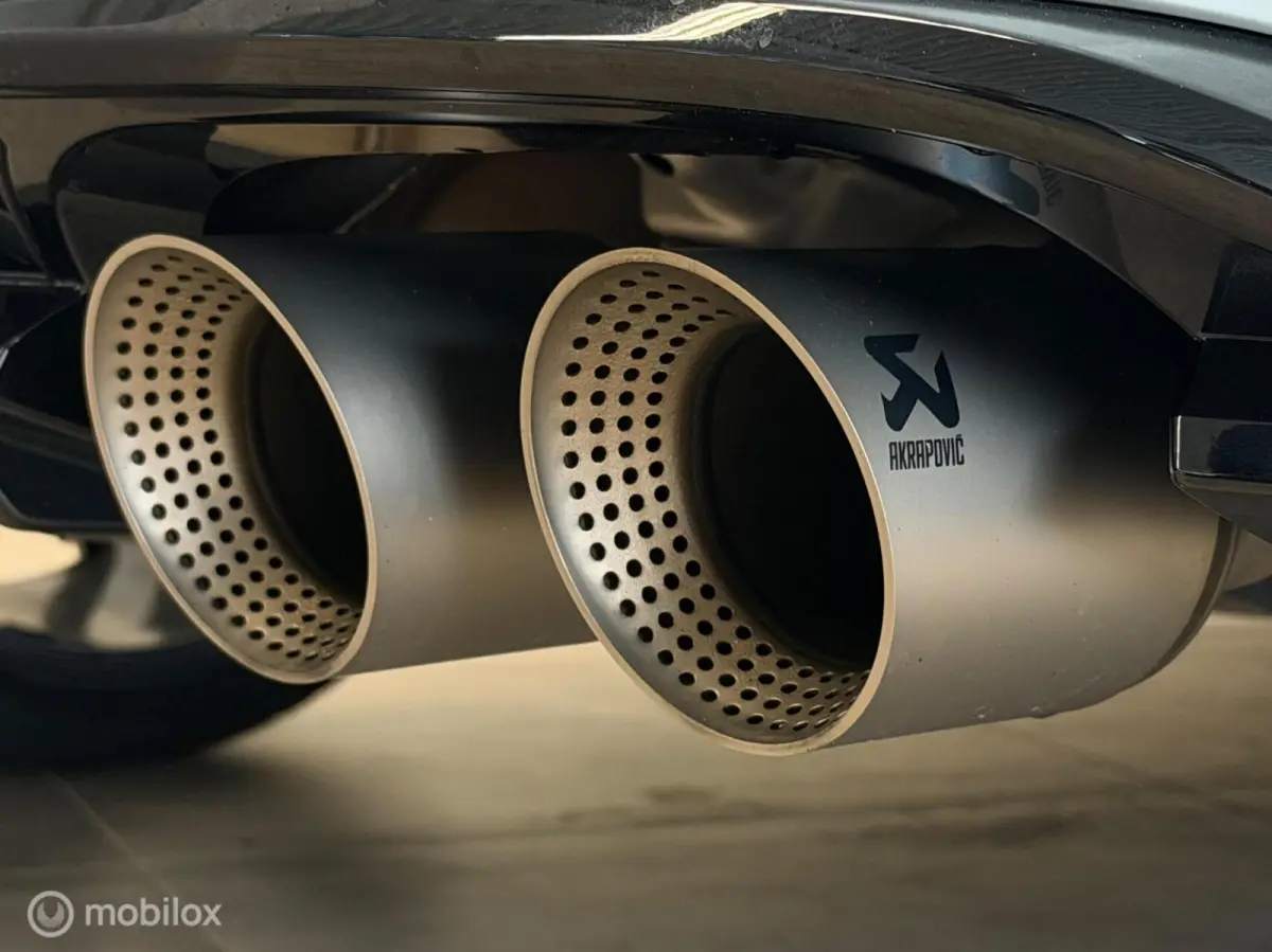 2.0 TSI 4Motion R Panorama/Akrapovic/Keyless