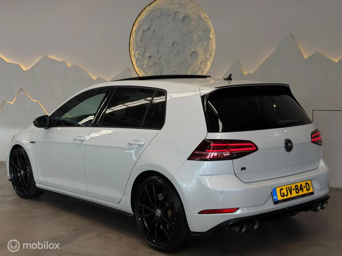 2.0 TSI 4Motion R Panorama/Akrapovic/Keyless