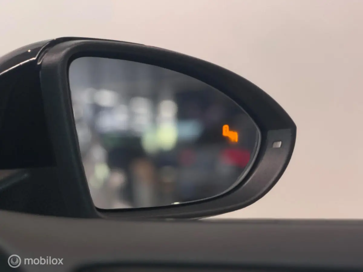 2.0 TSI 4Motion R Panorama/Akrapovic/Keyless