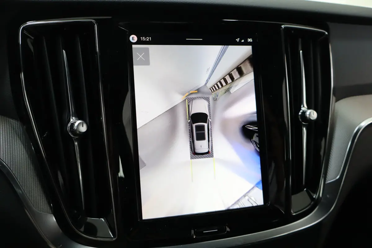 2.0 T6 Plug-in hybrid AWD Plus Dark | Achterbank verwarmd | Apple Carplay/Android Auto|telefoonintegratie premium | Contourstoelen