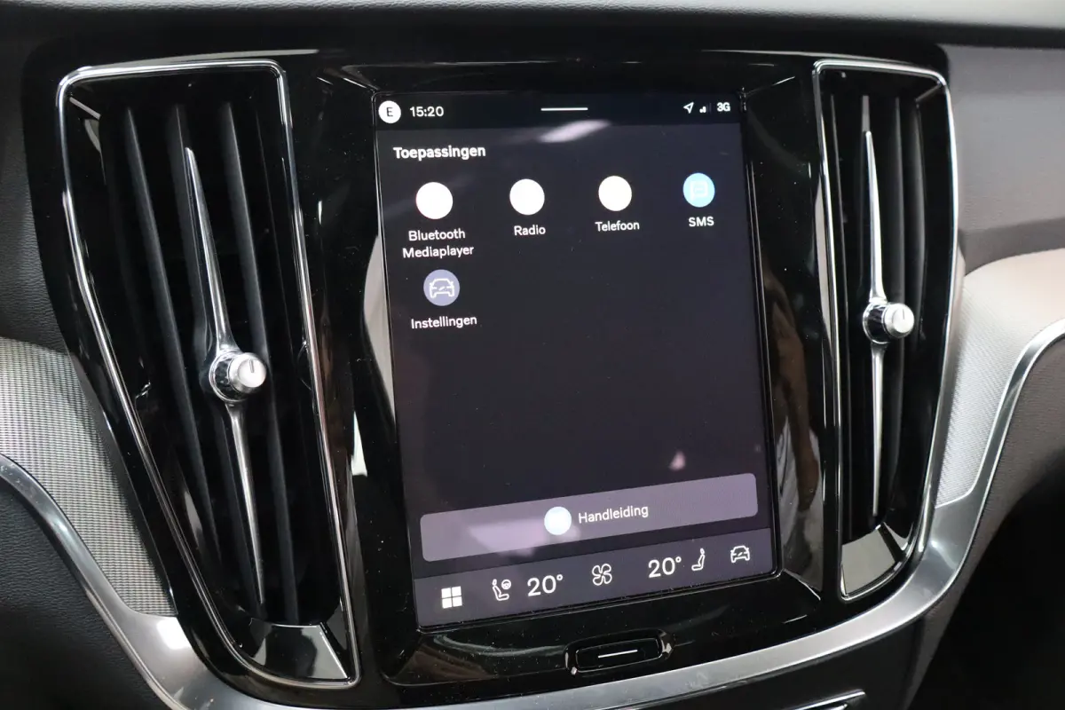 2.0 T6 Plug-in hybrid AWD Plus Dark | Achterbank verwarmd | Apple Carplay/Android Auto|telefoonintegratie premium | Contourstoelen