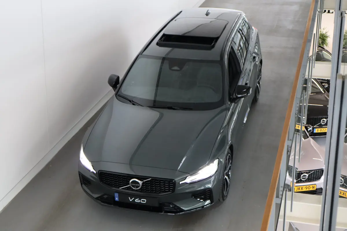 2.0 T6 Plug-in hybrid AWD Plus Dark | Achterbank verwarmd | Apple Carplay/Android Auto|telefoonintegratie premium | Contourstoelen