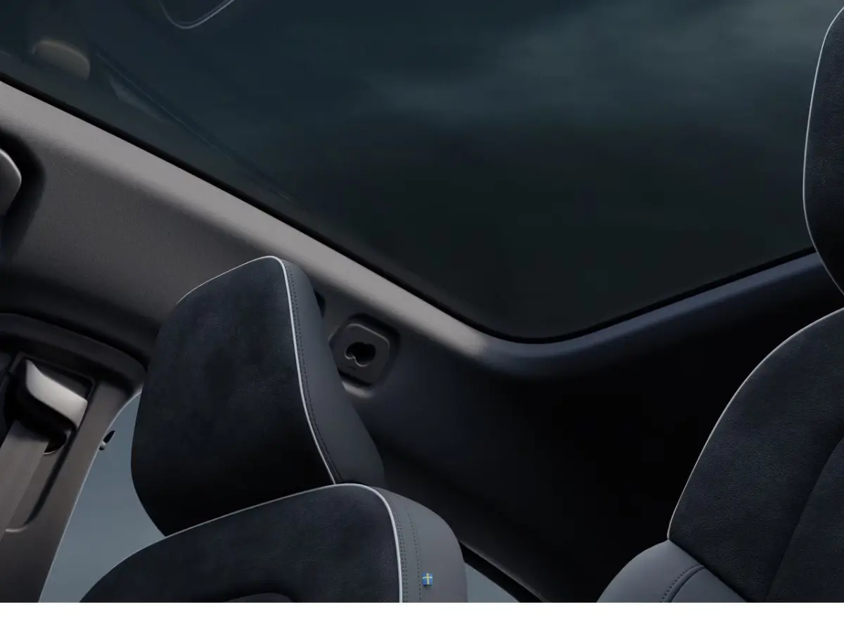 Single Motor Ext. Range Ultra Black Edition. Europa 82 kWh | Achterbank verwarmd | Achteruitrijcamera | Apple Carplay/Android Auto|telefoonintegratie premium