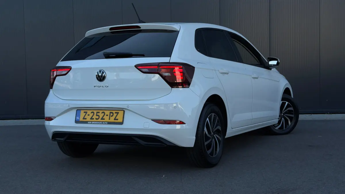 1.0 TSI DSG Life Edition | Camera | Apple Carplay |