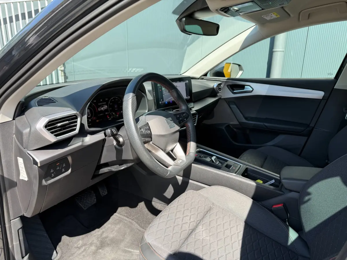1.4 TSI eHybrid PHEV FR * Navigatiesysteem * Stoelverwarming * AUTOMAAT * Virtual Cockpit *
