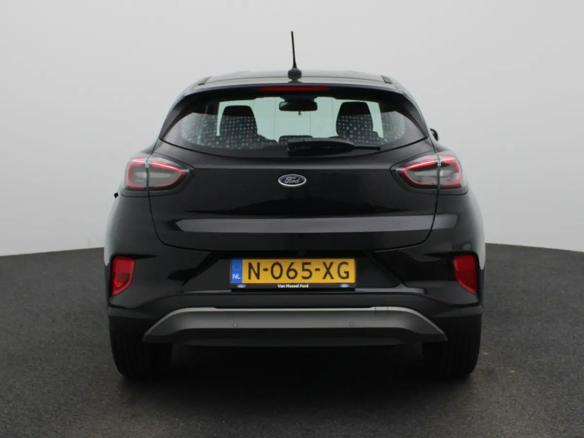 1.0 EcoBoost Titanium X | Navigatie | Stoel/Stuur verwarming | Camera | Apple CarPlay / Android Auto | Climate control | Bluetooth | DAB | Cruise Control | Airco | Parkeersensoren | Lichtmet